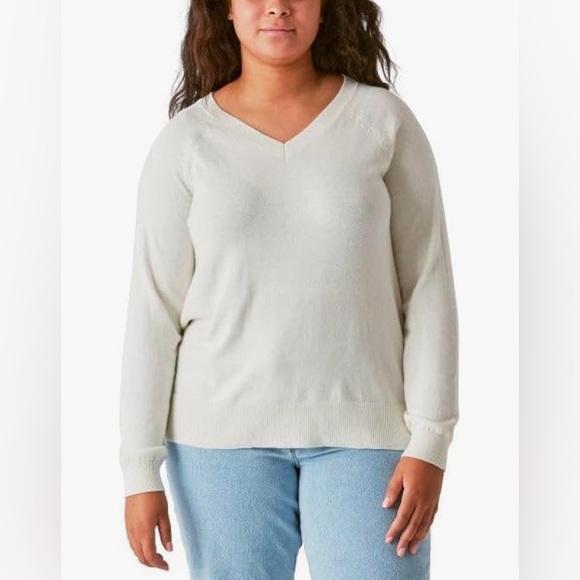 Lucky Brand Women's V-Neck Sweater, Long Sleeves, Side Slits, Cotton Blend - Picture 4 of 10